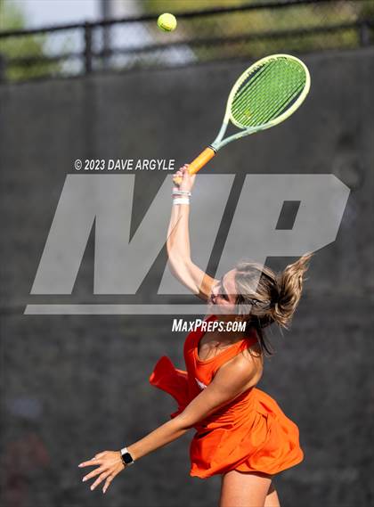 Thumbnail 1 in UHSAA 6A Semifinals photogallery.