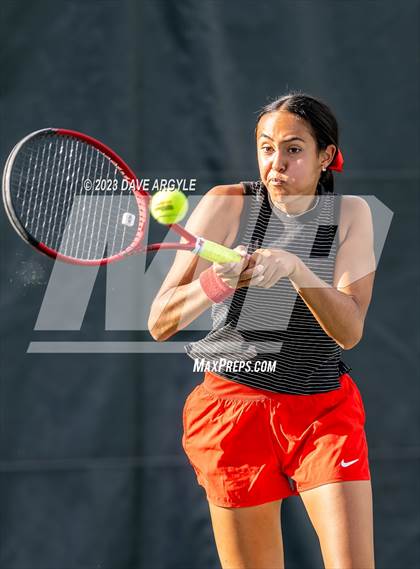 Thumbnail 2 in UHSAA 6A Semifinals photogallery.