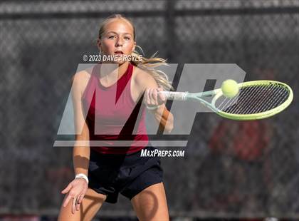 Thumbnail 2 in UHSAA 6A Semifinals photogallery.