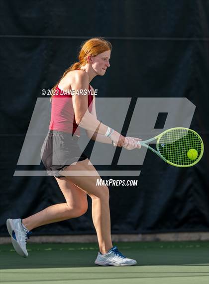 Thumbnail 1 in UHSAA 6A Semifinals photogallery.