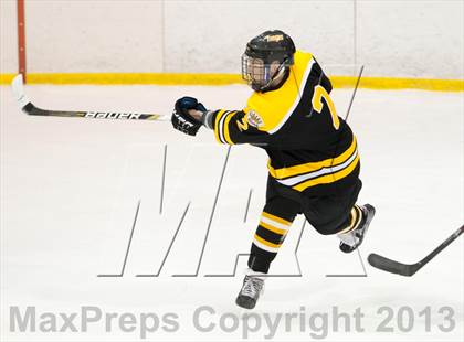 Thumbnail 3 in Oakville vs. Christian Brothers photogallery.