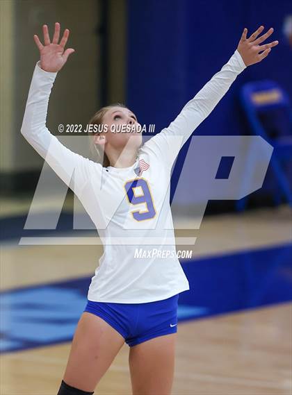 Thumbnail 1 in Holtville @ Brawley photogallery.