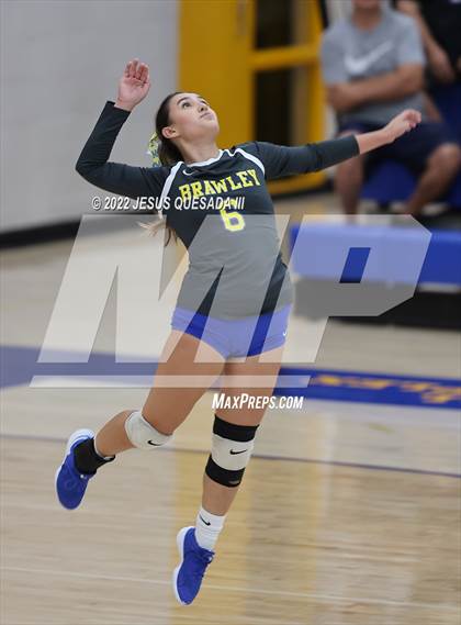 Thumbnail 1 in Holtville @ Brawley photogallery.
