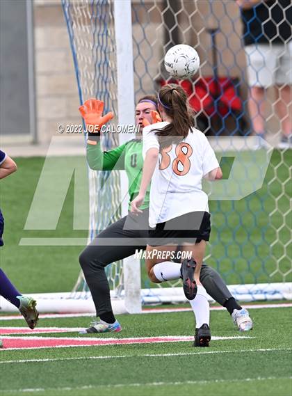 Thumbnail 3 in Ridge Point vs Rockwall (UIL 6A Girls Soccer State Semifinal) photogallery.