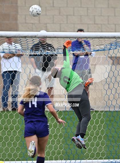 Thumbnail 1 in Ridge Point vs Rockwall (UIL 6A Girls Soccer State Semifinal) photogallery.
