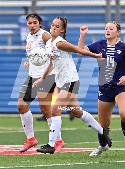 Thumbnail 3 in Ridge Point vs Rockwall (UIL 6A Girls Soccer State Semifinal) photogallery.