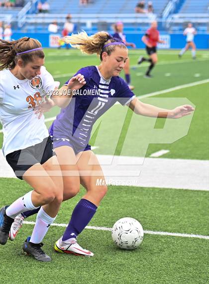 Thumbnail 1 in Ridge Point vs Rockwall (UIL 6A Girls Soccer State Semifinal) photogallery.