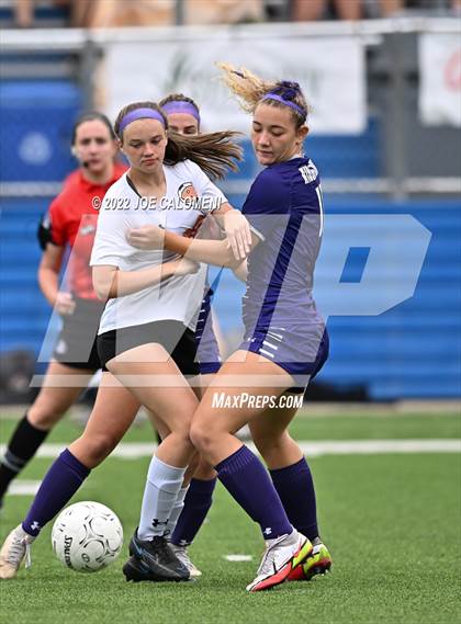 Thumbnail 2 in Ridge Point vs Rockwall (UIL 6A Girls Soccer State Semifinal) photogallery.