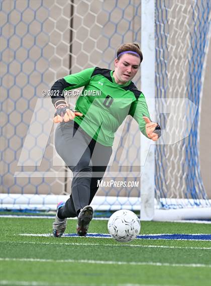 Thumbnail 2 in Ridge Point vs Rockwall (UIL 6A Girls Soccer State Semifinal) photogallery.