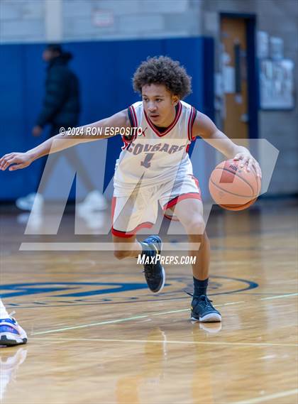 Thumbnail 2 in St. John The Baptist vs Wilton (New York Holiday Invitational) photogallery.