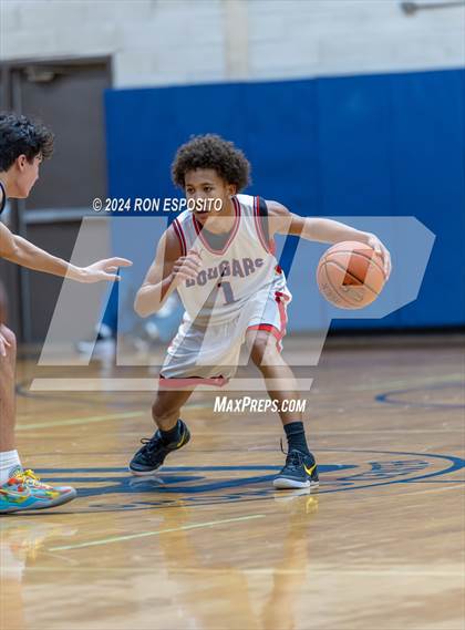 Thumbnail 3 in St. John The Baptist vs Wilton (New York Holiday Invitational) photogallery.
