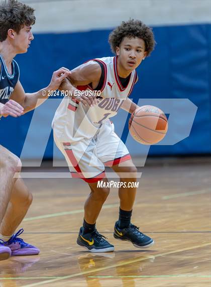Thumbnail 3 in St. John The Baptist vs Wilton (New York Holiday Invitational) photogallery.
