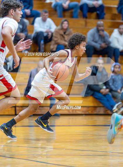 Thumbnail 3 in St. John The Baptist vs Wilton (New York Holiday Invitational) photogallery.