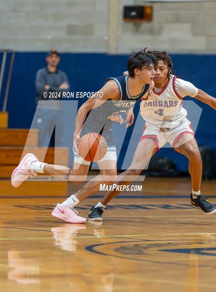 Thumbnail 3 in St. John The Baptist vs Wilton (New York Holiday Invitational) photogallery.