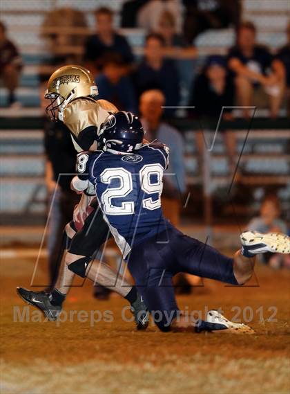 Thumbnail 2 in Emery/Weiner vs. Capital Christian HomeSchool photogallery.
