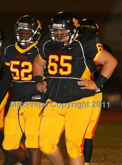 Thumbnail 3 in Paramount @ Dominguez photogallery.