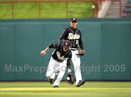 Thumbnail 2 in Carroll vs. Fossil Ridge photogallery.