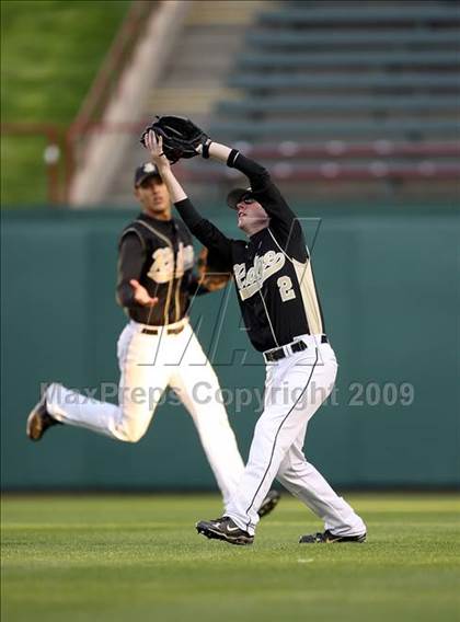 Thumbnail 2 in Carroll vs. Fossil Ridge photogallery.
