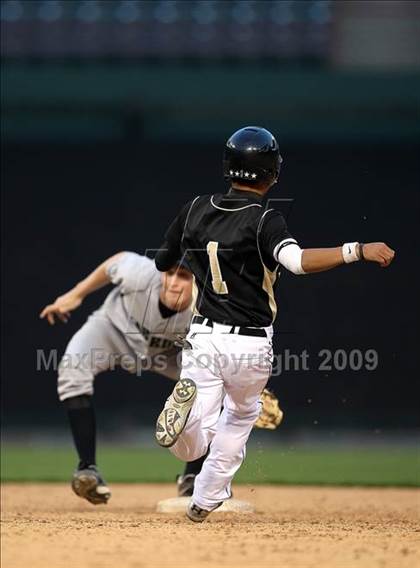 Thumbnail 2 in Carroll vs. Fossil Ridge photogallery.