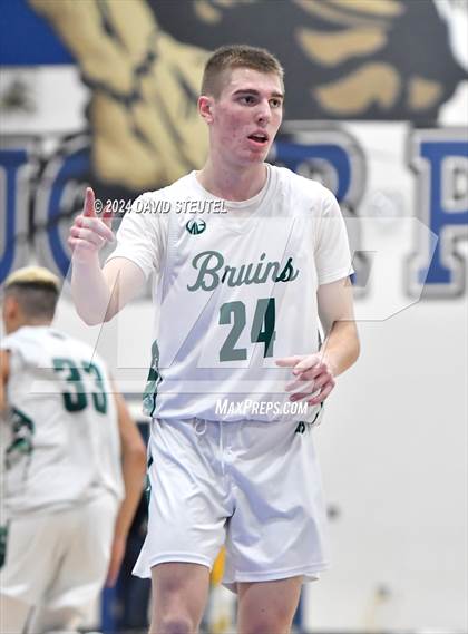 Thumbnail 2 in Antelope vs. Ponderosa (NCS TV Showcase) photogallery.