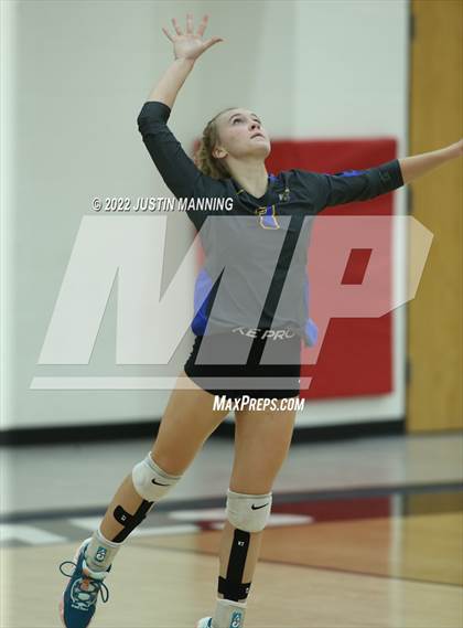 Thumbnail 1 in Sheridan @ Harmony Grove photogallery.