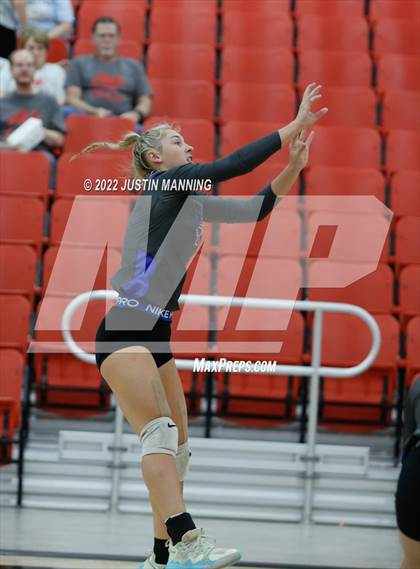 Thumbnail 2 in Sheridan @ Harmony Grove photogallery.