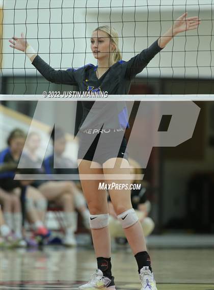 Thumbnail 1 in Sheridan @ Harmony Grove photogallery.