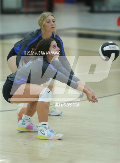 Thumbnail 3 in Sheridan @ Harmony Grove photogallery.