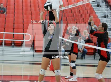 Thumbnail 2 in Sheridan @ Harmony Grove photogallery.