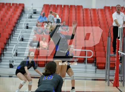 Thumbnail 3 in Sheridan @ Harmony Grove photogallery.