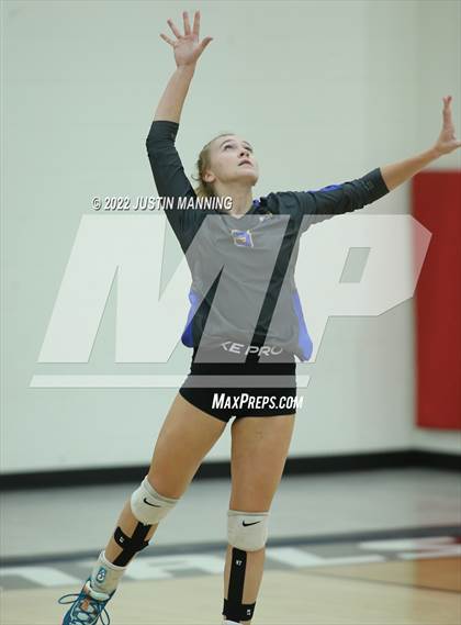 Thumbnail 3 in Sheridan @ Harmony Grove photogallery.