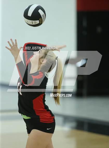 Thumbnail 1 in Sheridan @ Harmony Grove photogallery.