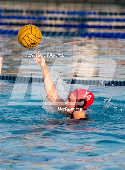 Thumbnail 3 in Orange Lutheran vs Oaks Christian (Bill Barnett Holiday Cup) photogallery.