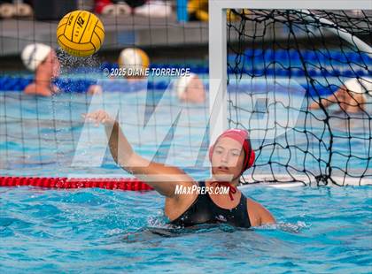 Thumbnail 1 in Orange Lutheran vs Oaks Christian (Bill Barnett Holiday Cup) photogallery.