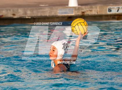 Thumbnail 3 in Orange Lutheran vs Oaks Christian (Bill Barnett Holiday Cup) photogallery.