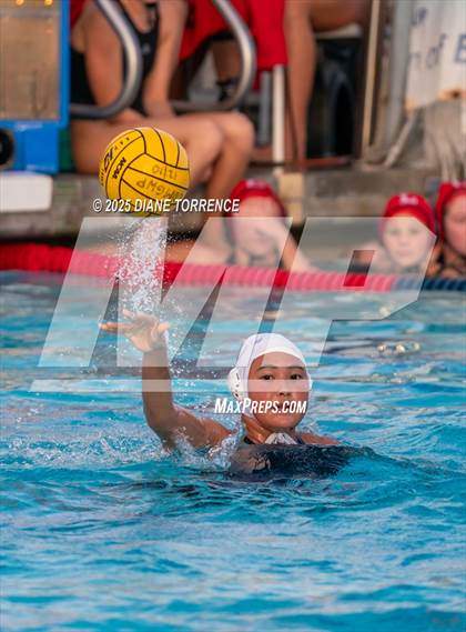 Thumbnail 3 in Orange Lutheran vs Oaks Christian (Bill Barnett Holiday Cup) photogallery.