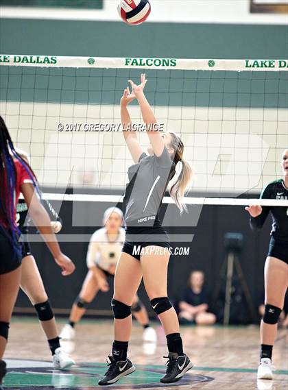 Thumbnail 2 in Mesquite Horn vs Lake Dallas JV & Varsity photogallery.