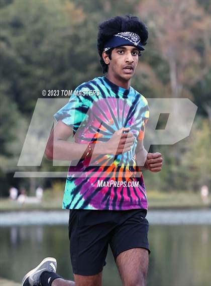 Thumbnail 2 in Gil Murdock Relays photogallery.