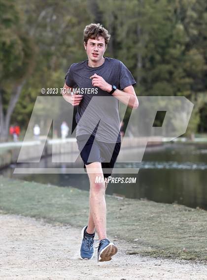 Thumbnail 1 in Gil Murdock Relays photogallery.