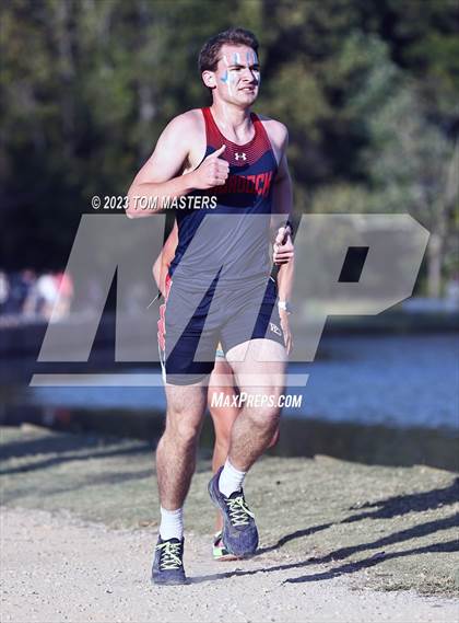 Thumbnail 3 in Gil Murdock Relays photogallery.