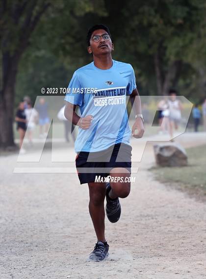 Thumbnail 3 in Gil Murdock Relays photogallery.
