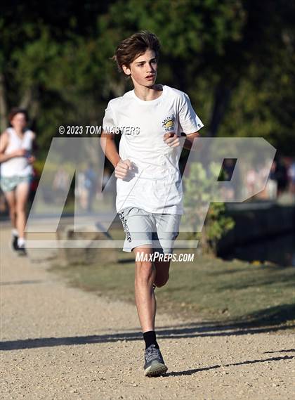 Thumbnail 3 in Gil Murdock Relays photogallery.