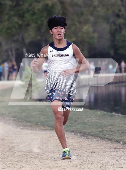 Thumbnail 1 in Gil Murdock Relays photogallery.