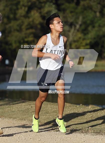 Thumbnail 2 in Gil Murdock Relays photogallery.