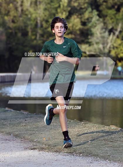 Thumbnail 1 in Gil Murdock Relays photogallery.