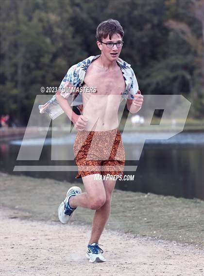 Thumbnail 1 in Gil Murdock Relays photogallery.
