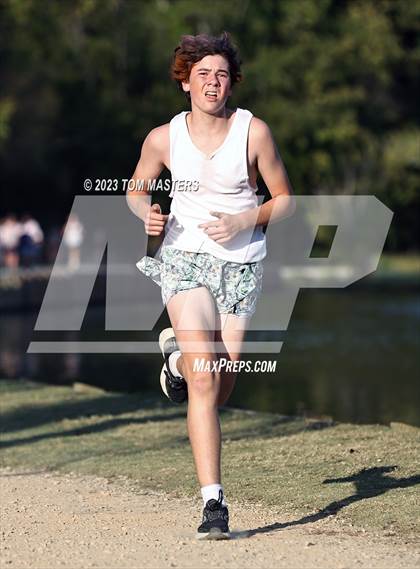 Thumbnail 2 in Gil Murdock Relays photogallery.