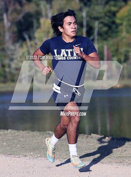Thumbnail 1 in Gil Murdock Relays photogallery.