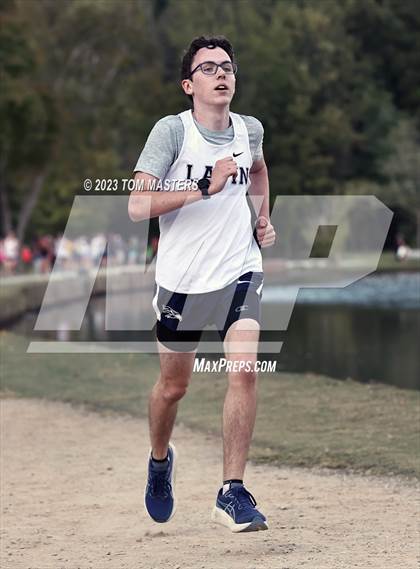 Thumbnail 1 in Gil Murdock Relays photogallery.