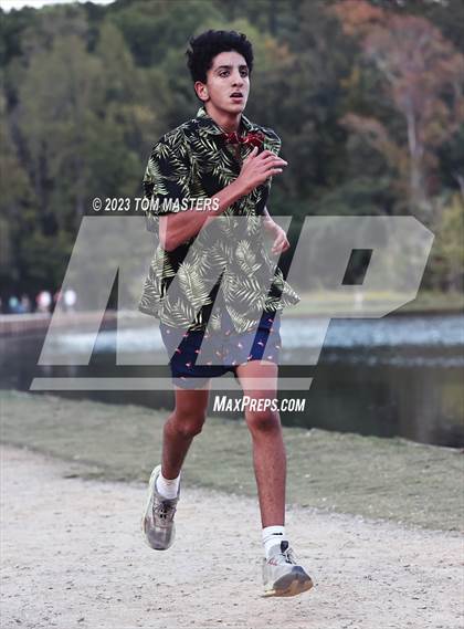 Thumbnail 3 in Gil Murdock Relays photogallery.